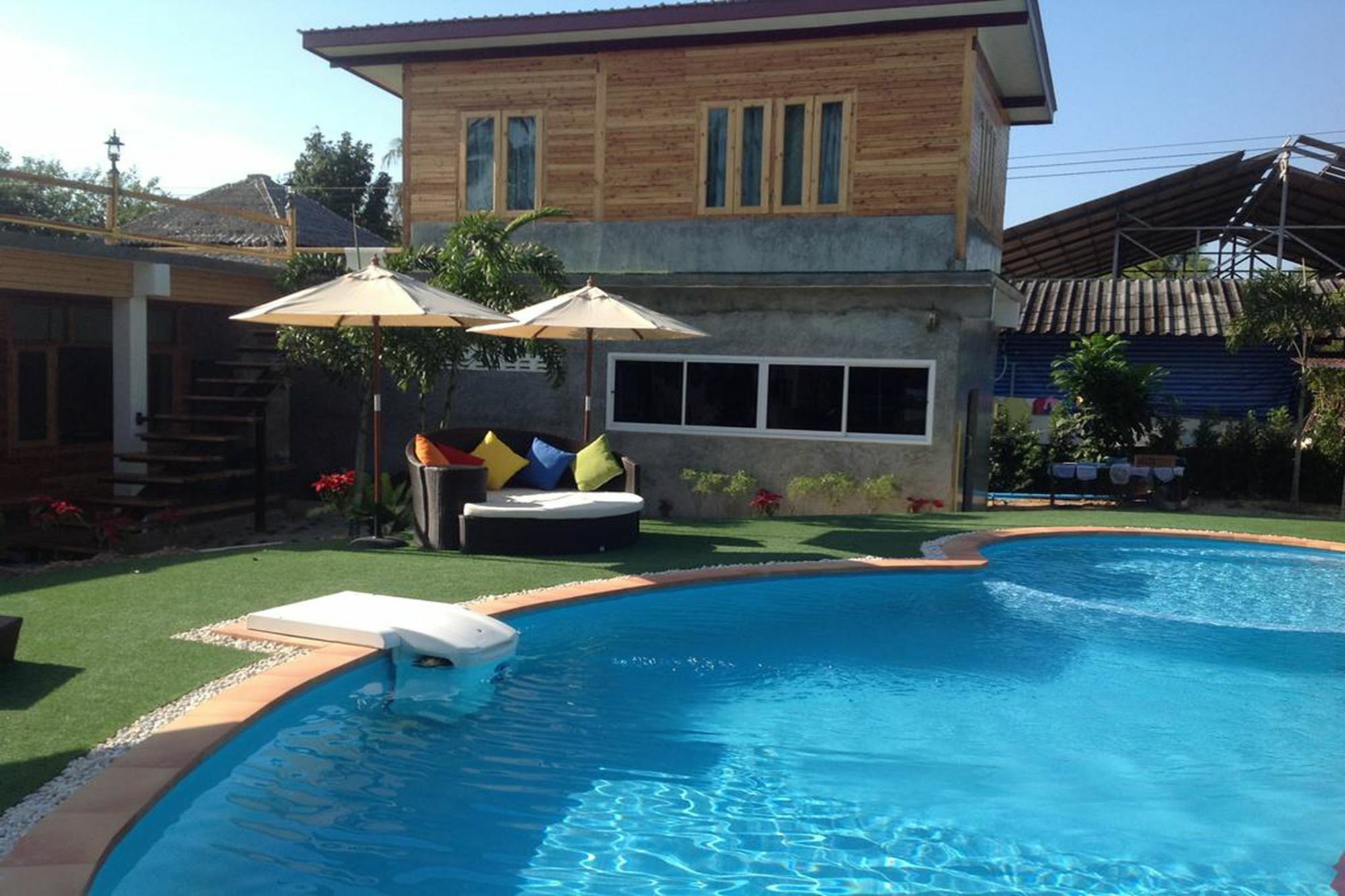 Hotel Check In And Chill Out Ban Laem Sok Exterior foto